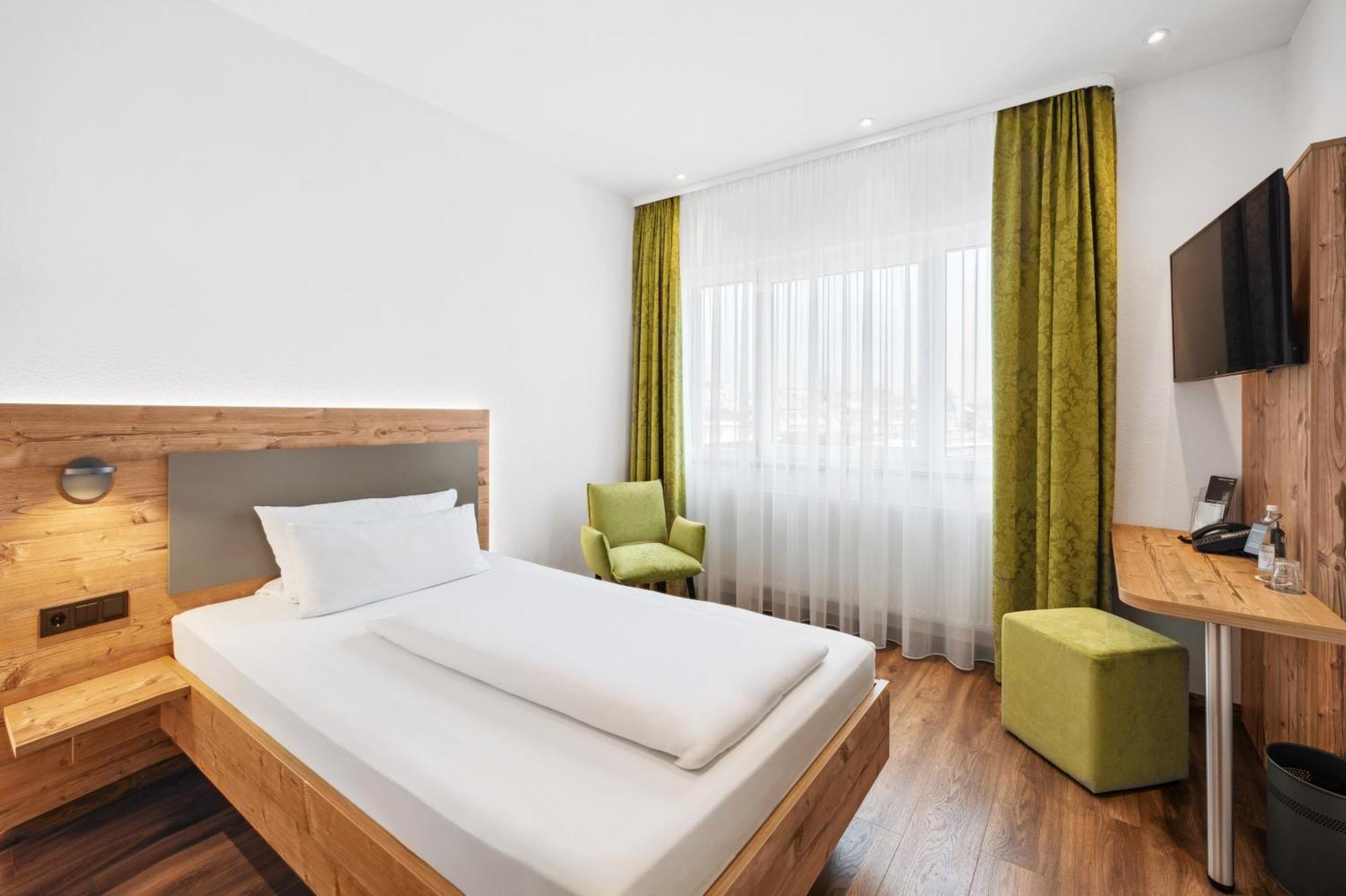 Hotel Zeppelin Laupheim Eksteriør billede
