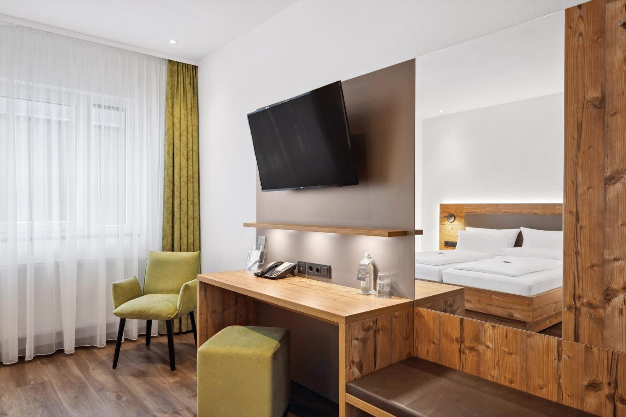 Hotel Zeppelin Laupheim Eksteriør billede