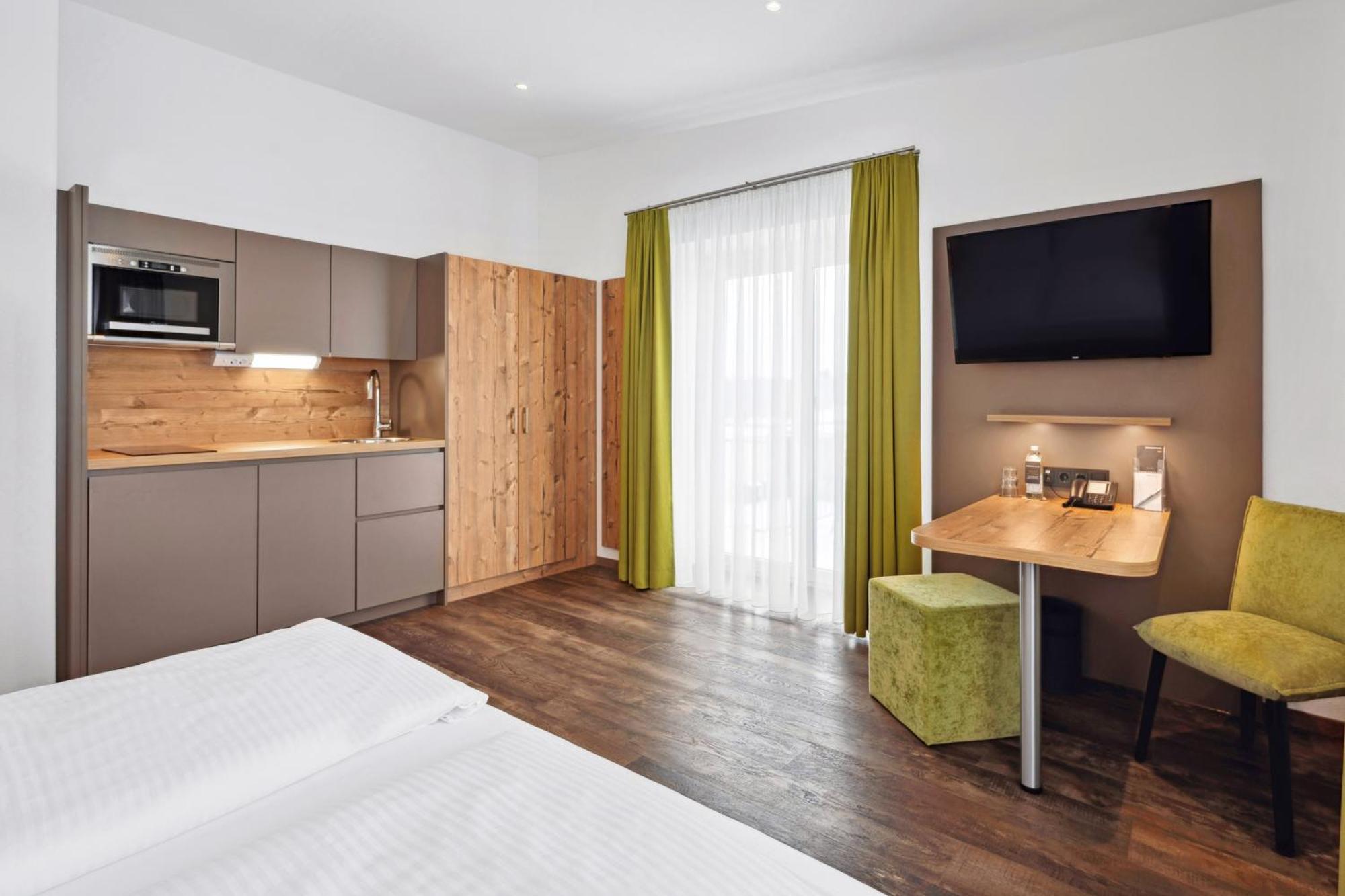 Hotel Zeppelin Laupheim Eksteriør billede